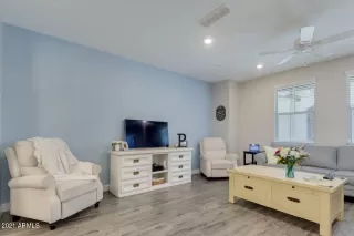 Photo #4: 6235416 Listing