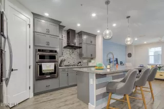 Photo #6: 6235416 Listing