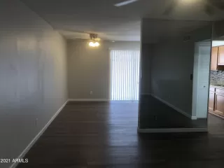 Photo #6: 6235463 Listing