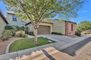 Photo #2: 6235698 Listing