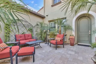 Photo #3: 6235698 Listing