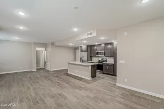 Photo #6: 6235886 Listing