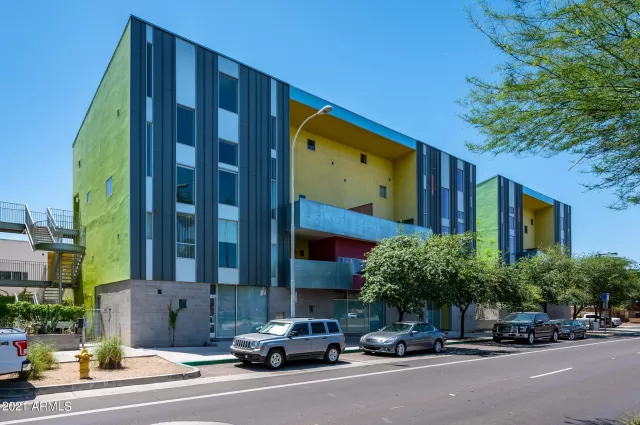 MLS: 6235953 Condo For Sale