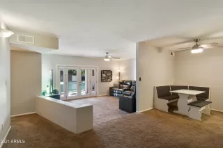 Photo #3: 6235963 Listing