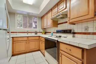 Photo #5: 6235963 Listing