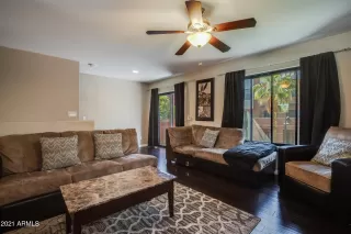 Photo #6: 6235968 Listing