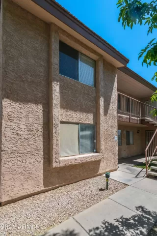 Photo #2: 6235991 Listing 