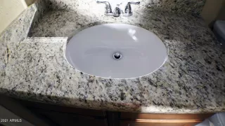 Photo #6: 6236040 Listing