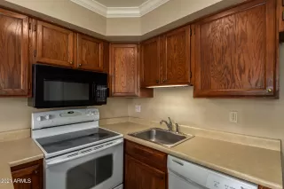 Photo #4: 6236099 Listing