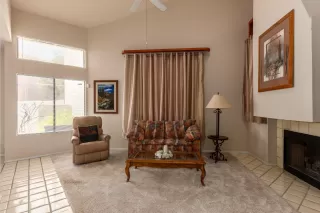 Photo #2: 6236112 Listing