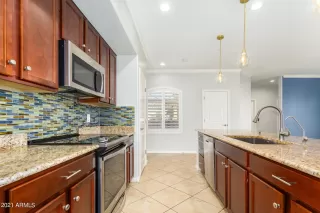 Photo #3: 6236276 Listing