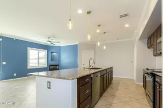 Photo #4: 6236276 Listing