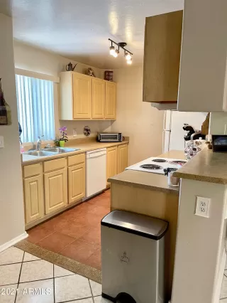 Photo #2: 6236341 Listing 