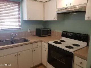 Photo #5: 6236403 Listing