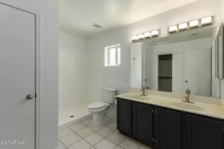 Photo #4: 6236561 Listing