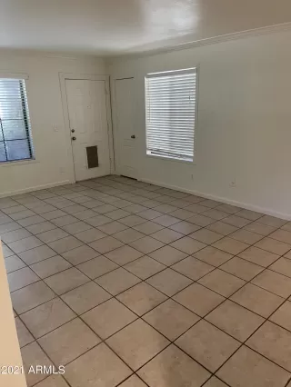 Photo #4: 6236610 Listing