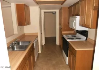 Photo #3: 6236664 Listing