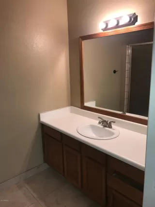 Photo #6: 6236847 Listing