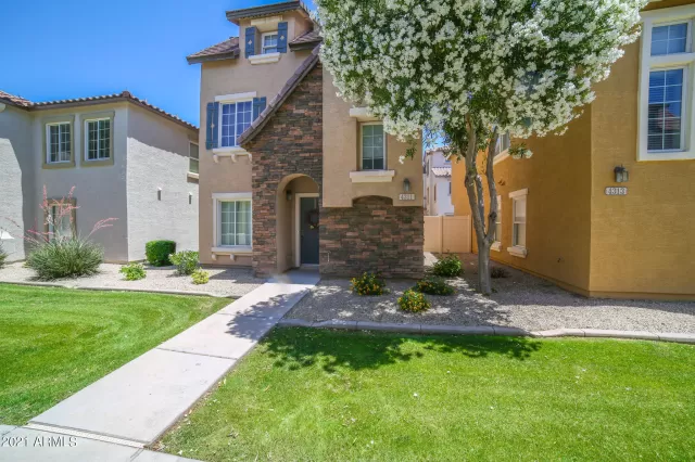 MLS: 6236991 Condo For Sale