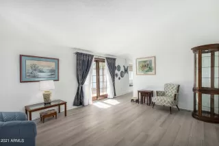 Photo #6: 6237136 Listing 