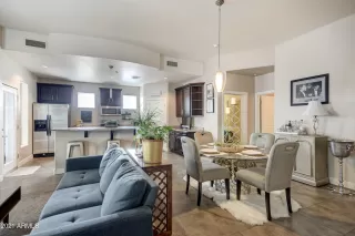 Photo #5: 6237142 Listing