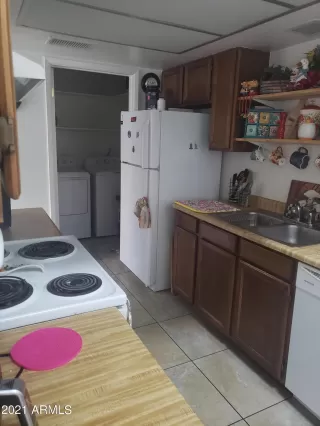 Photo #4: 6237403 Listing