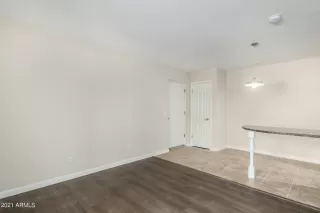 Photo #3: 6237580 Listing