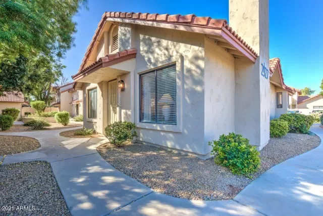 MLS: 6237879 Condo For Sale