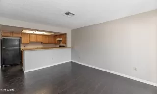 Photo #4: 6238067 Listing