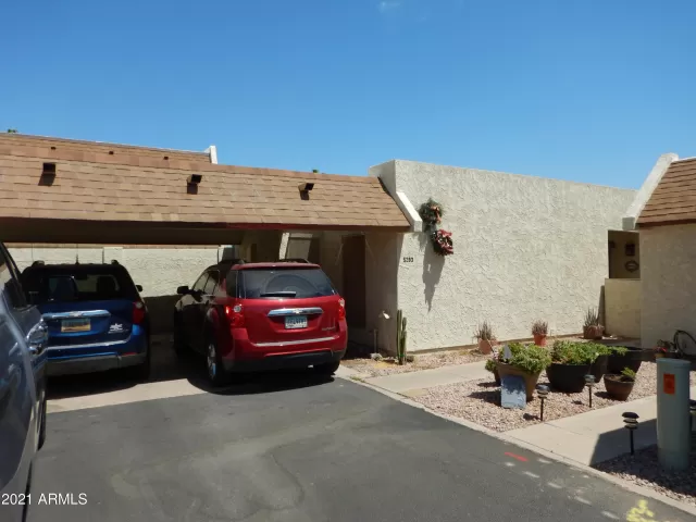 MLS: 6238125 Condo For Sale