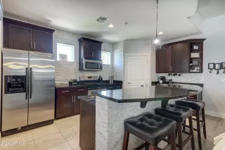 Photo #3: 6238186 Listing 