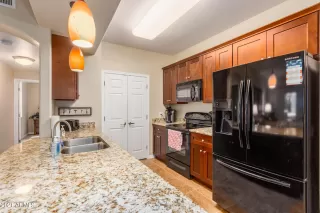 Photo #6: 6238190 Listing