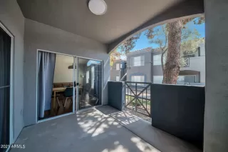 Photo #3: 6238236 Listing