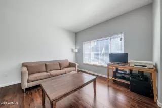 Photo #5: 6238236 Listing