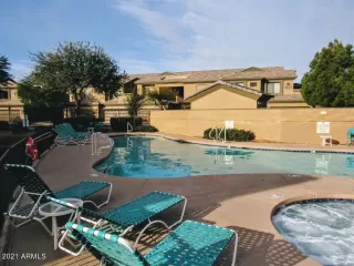 Photo #5: 6238510 Listing