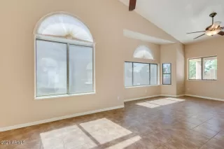 Photo #4: 6238704 Listing 