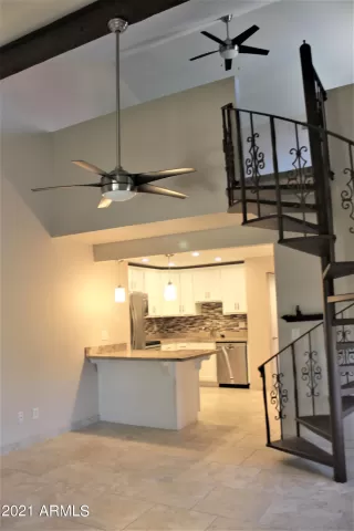 Photo #5: 6238717 Listing