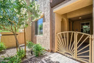 Photo #2: 6238833 Listing