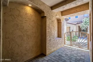 Photo #4: 6238833 Listing