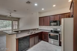 Photo #2: 6238884 Listing 