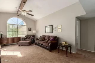 Photo #4: 6239006 Listing