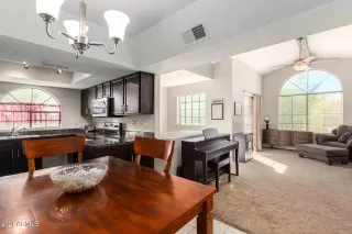 Photo #6: 6239006 Listing