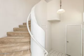 Photo #4: 6239066 Listing