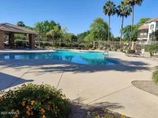 Photo #4: 6239156 Listing 