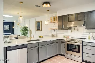 Photo #1: 6239162 Listing