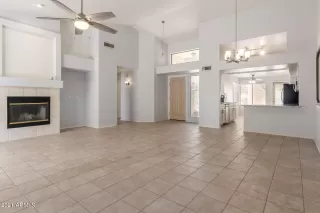 Photo #2: 6239171 Listing