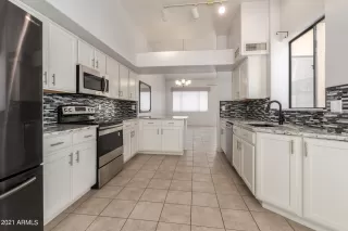 Photo #4: 6239171 Listing