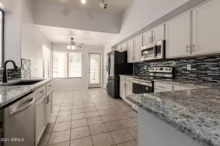 Photo #5: 6239171 Listing