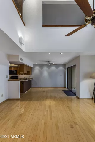 Photo #2: 6239229 Listing