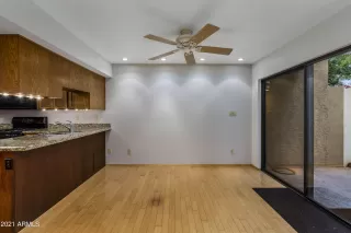 Photo #5: 6239229 Listing